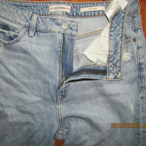 Women's Guess Mom Jeans size 31 - Picture 8 of 10